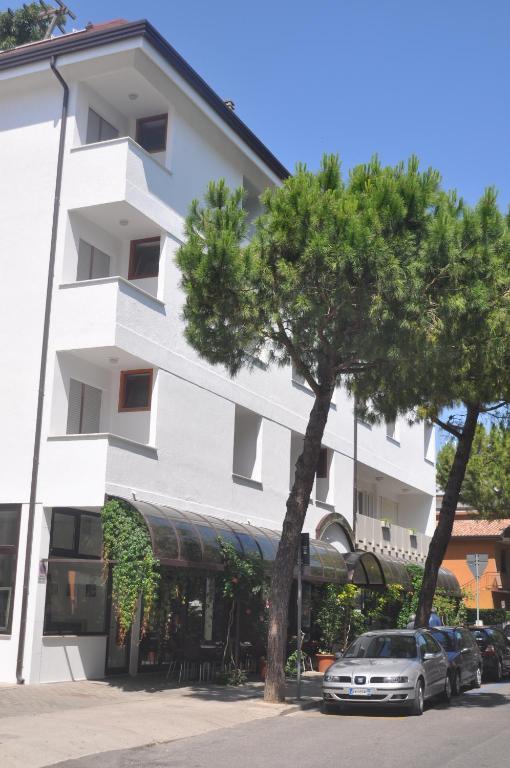 Hotel Villa Candia Lignano Sabbiadoro Eksteriør bilde